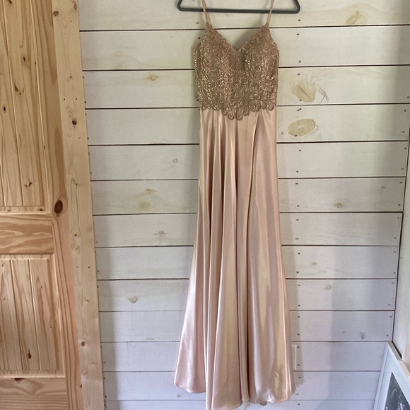 Prom gown. Size 6 very long. Minor water spot that could be spot cleaned. - Picture 1 of 6